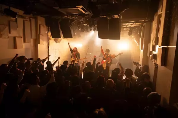 「YURERUKOが語る、“恋バナ”が音楽に変わるまで、『ケンカしようぜ！』に込めた想い」の画像