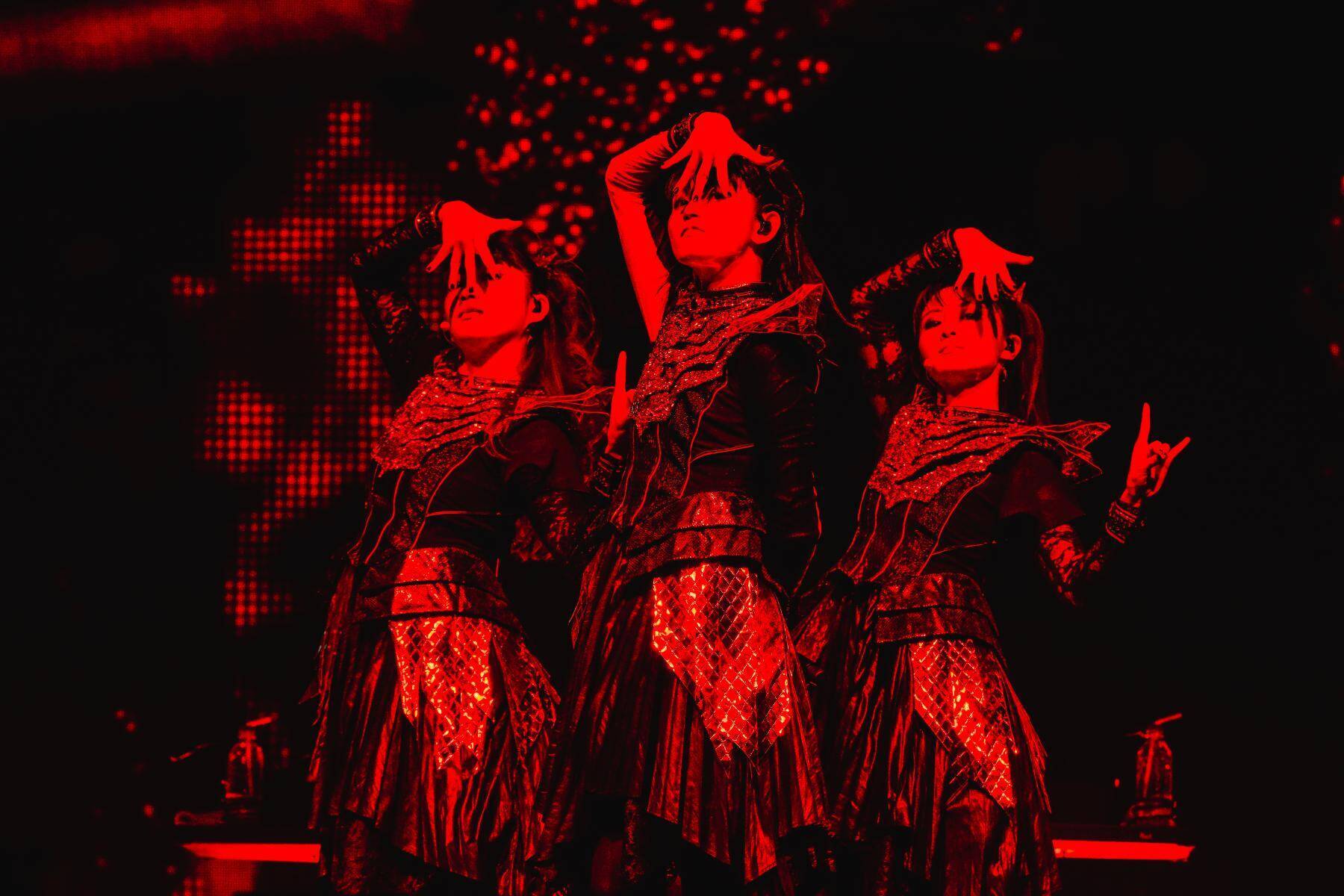 【サマソニ】BABYMETALがキュレーション「SONIC “METAL” STAGE」徹底総括──mgk、ペンデュラム、ザ・ウォーニング、サウス・アーケイドら出演