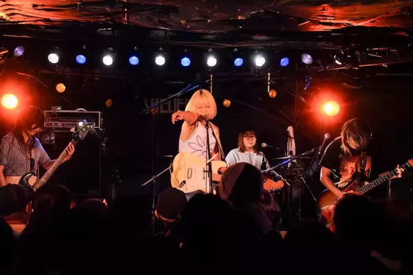 「岸本ゆめの、下北沢SHELTERで魅せた熱狂「私とともに一生歳を取り続けましょう！」」の画像