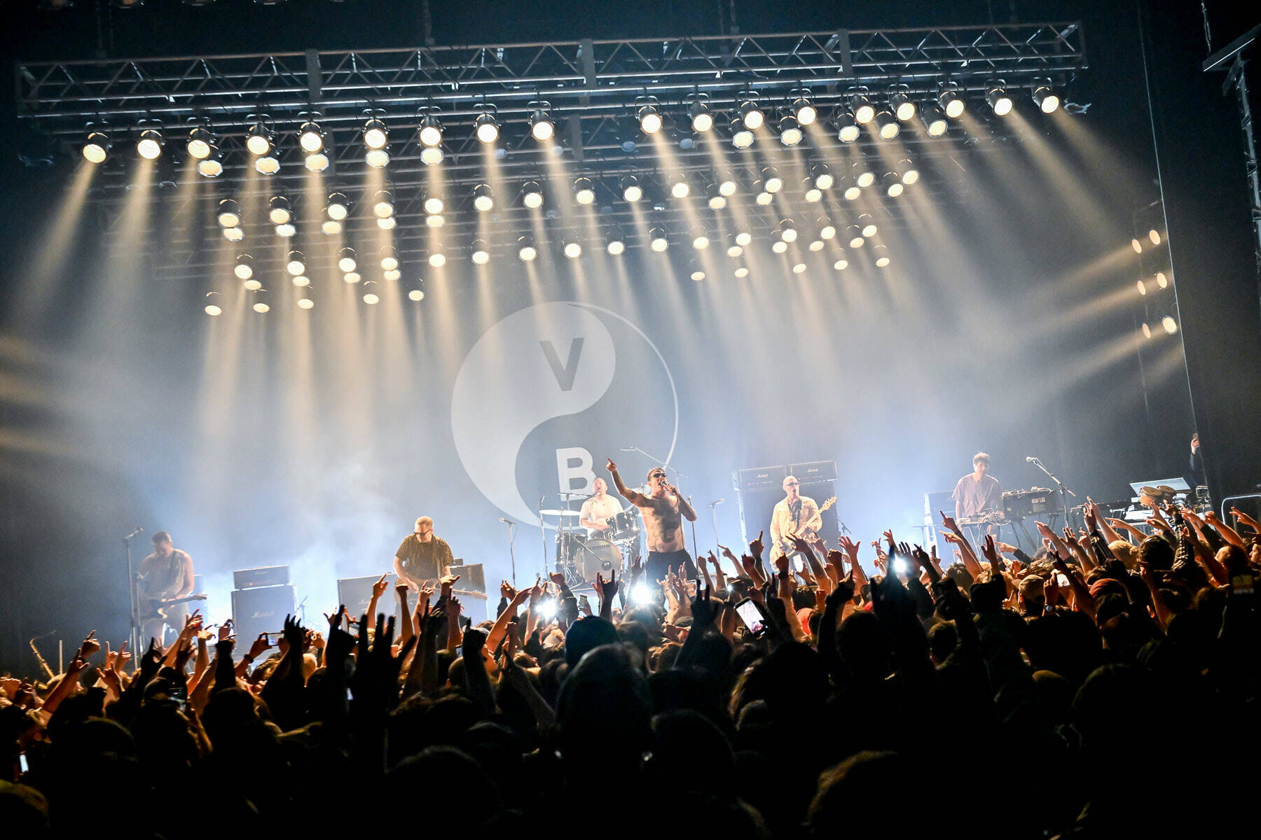 Viagra Boysがバイアグラを名乗る理由、「変な奴」を祝福するロック「音楽は俺を泣かせるし、感情を揺さぶる力がある」