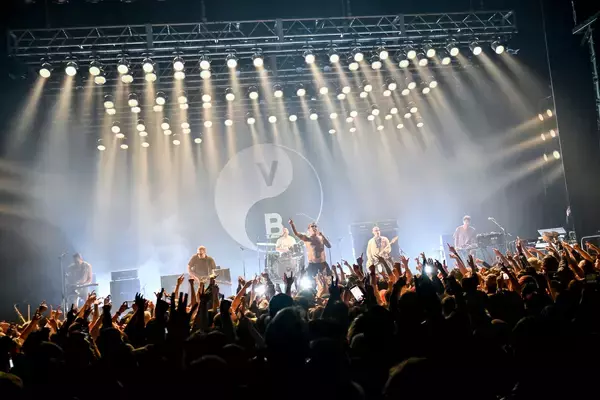 「Viagra Boysがバイアグラを名乗る理由、「変な奴」を祝福するロック「音楽は俺を泣かせるし、感情を揺さぶる力がある」」の画像