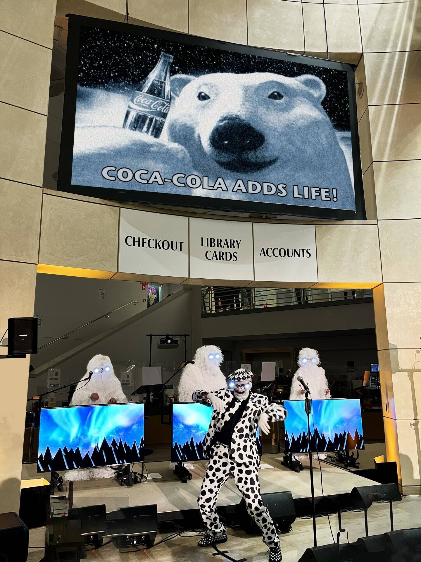 ザ・レジデンツ9年ぶり来日──『Eskimo』再現ライブの真意、伝説の覆面バンドが思い描く未来