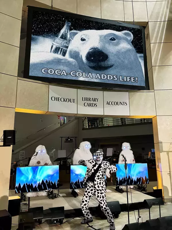 「ザ・レジデンツ9年ぶり来日──『Eskimo』再現ライブの真意、伝説の覆面バンドが思い描く未来」の画像