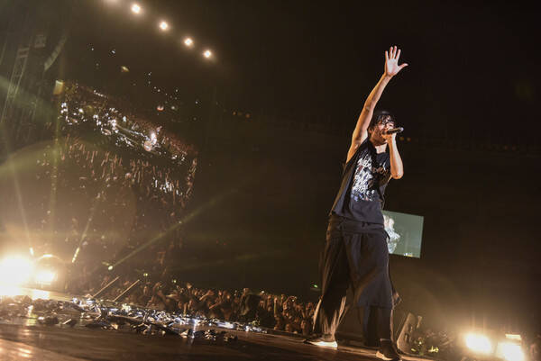 Alexandros Zozoマリンスタジアムでのライブ Vip Party 18 をyoutubeにてプレミア公開決定 年4月28日 エキサイトニュース Alexandros Zozoマリンスタジアムでのライブ Vip Party 18 をyoutubeにてプレミア公開決定 年4月28日 エキサイトニュース