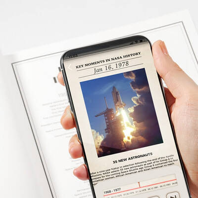 NASA公認、ノートから太陽系が浮かび上がる! NASA設立60周年を記念した「NASA ARノートブック」！