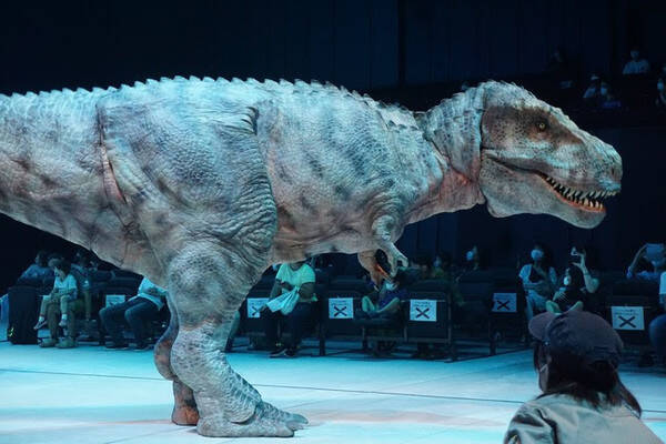 不思議な恐竜博物館 8mのティラノサウルスをはじめリアルな恐竜たちが立川に 年8月11日 エキサイトニュース
