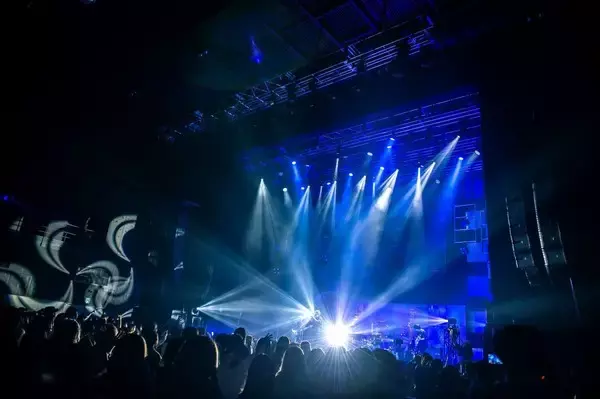 「ギヴン×センチミリメンタル、デビュー後初となるライブをZepp Hanedaで開催！センチミリメンタルは初のワンマンLIVEを発表！」の画像