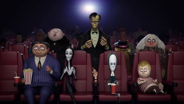 アダムス ファミリー アダムス一家全員で映画館へ 予告編でしか観れない新映像を2種解禁 年10月9日 エキサイトニュース