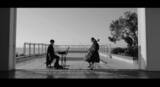 「アブストラクト・ポップの襲来！ チェロとピアノの女性デュオ"Retrospective"が新作ミュージックビデオを公開！」の画像1