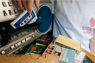 "はっぴぃえんど"や"細野晴臣"などの音楽と世界中のインディペンデントミュージックを紹介するレコード・カセットテープショップ 【 HAPPYEND RECORDS&TAPES 】を開設！