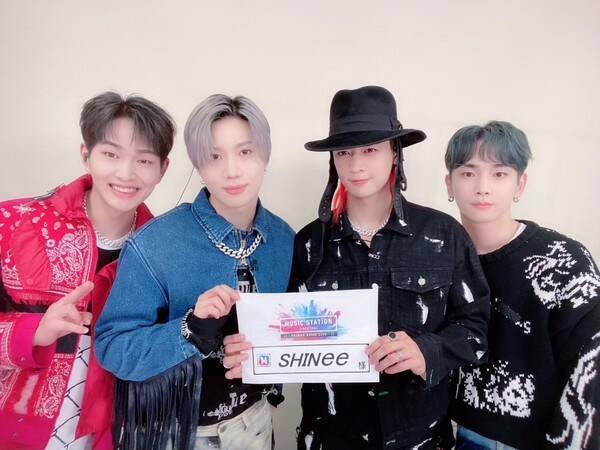 Shinee ミュージックステーション 3時間sp 番組裏側のオフショット写真や番組終了後のメンバーコメントも公開 21年4月10日 エキサイトニュース