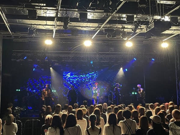 Madkid 新宿blazeにてワンマンライブを開催 自身初となる全編バンドアレンジによるパフォーマンス 21年5月15日 エキサイトニュース Madkid 新宿blazeにてワンマンライブを開催 自身初となる全編バンドアレンジによるパフォーマンス 21年5月15日 エキサイトニュース