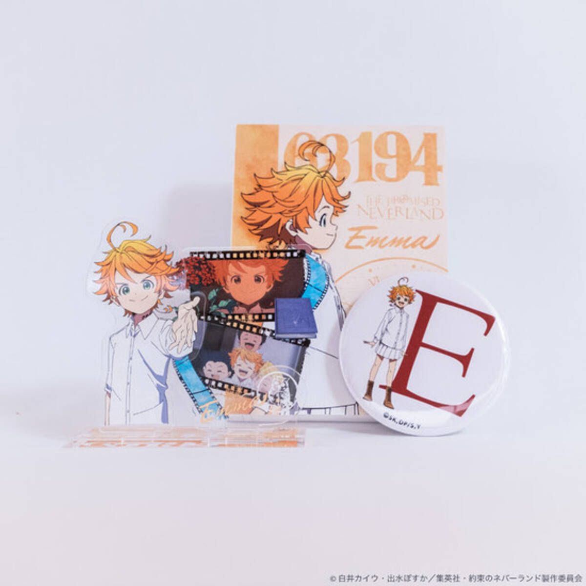 約束のネバーランド』 GFハウス脱獄編8月1日の「約ネバの日」記念 約束のネバーランド体験ミュージアムバッジ5枚セット