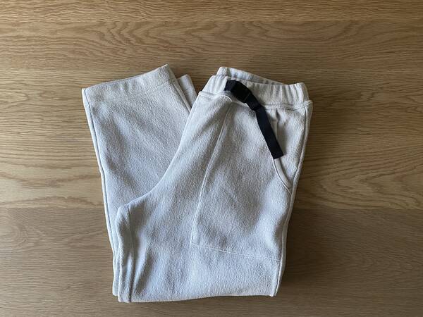 冬のご近所パンツはmuji Laboの ニットフリースパンツ に決めた 1日中履いていたい温かさだよ 21年11月18日 エキサイトニュース