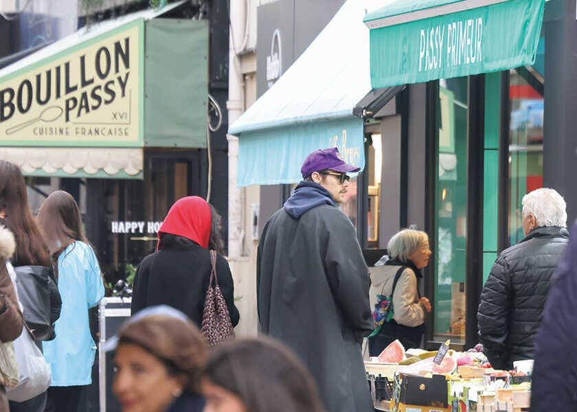 セレブなガールフレンド【ゾーイ・クラヴィッツ】、父も恋人も浮名が絶えない人気ミュージシャン！