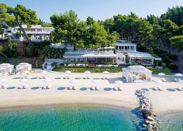 眺めのよいホテルギリシャ神話の舞台、シトニア半島のエーゲ海を一望できるホテル！