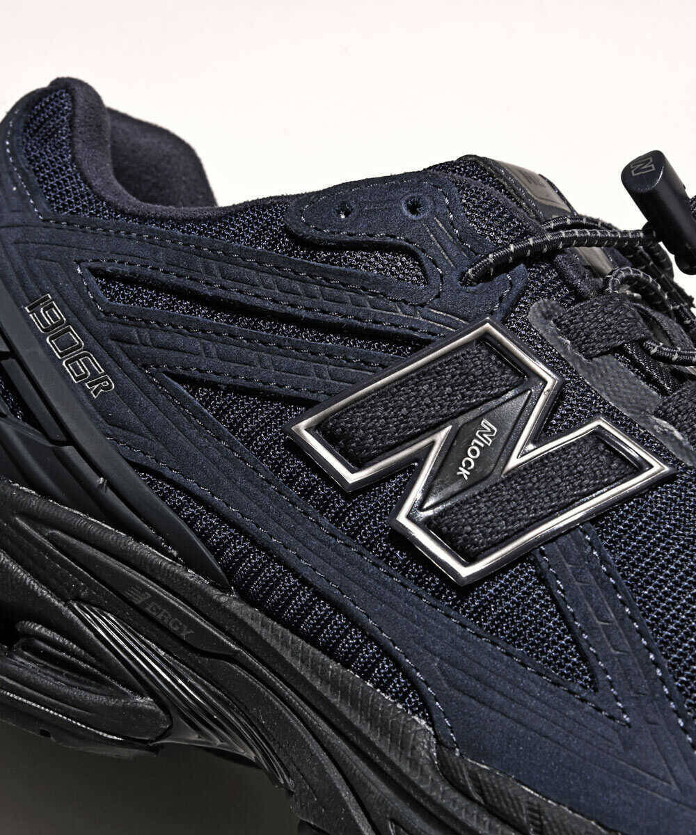 別注1906Rが数量限定で4月1日よりついに発売開始！ありそうでなかったネイビー×黒が大人にちょうどいい！