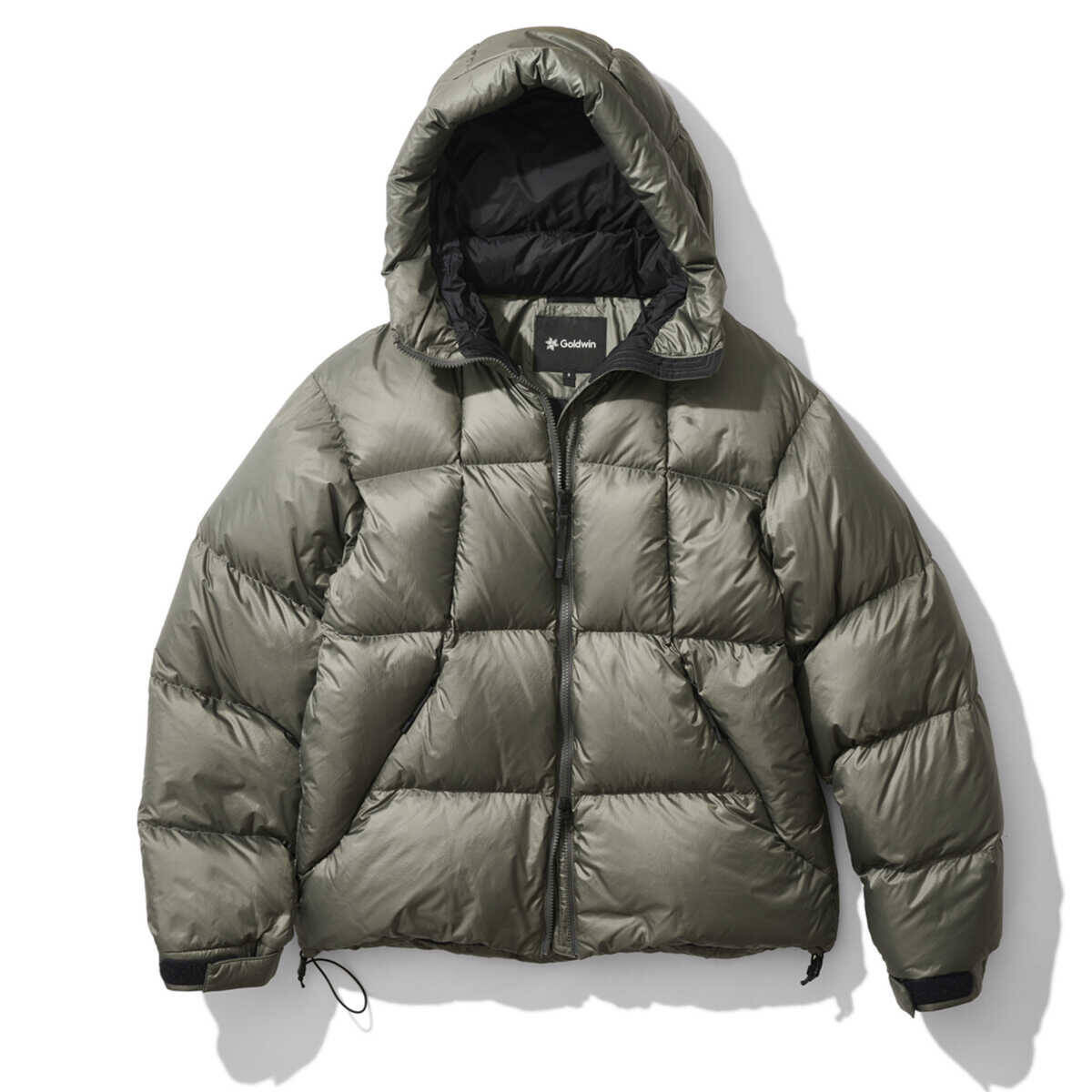 スポーティに着こなしたい人、必見！　まだ間に合う、人気のダウンジャケットの入手情報！