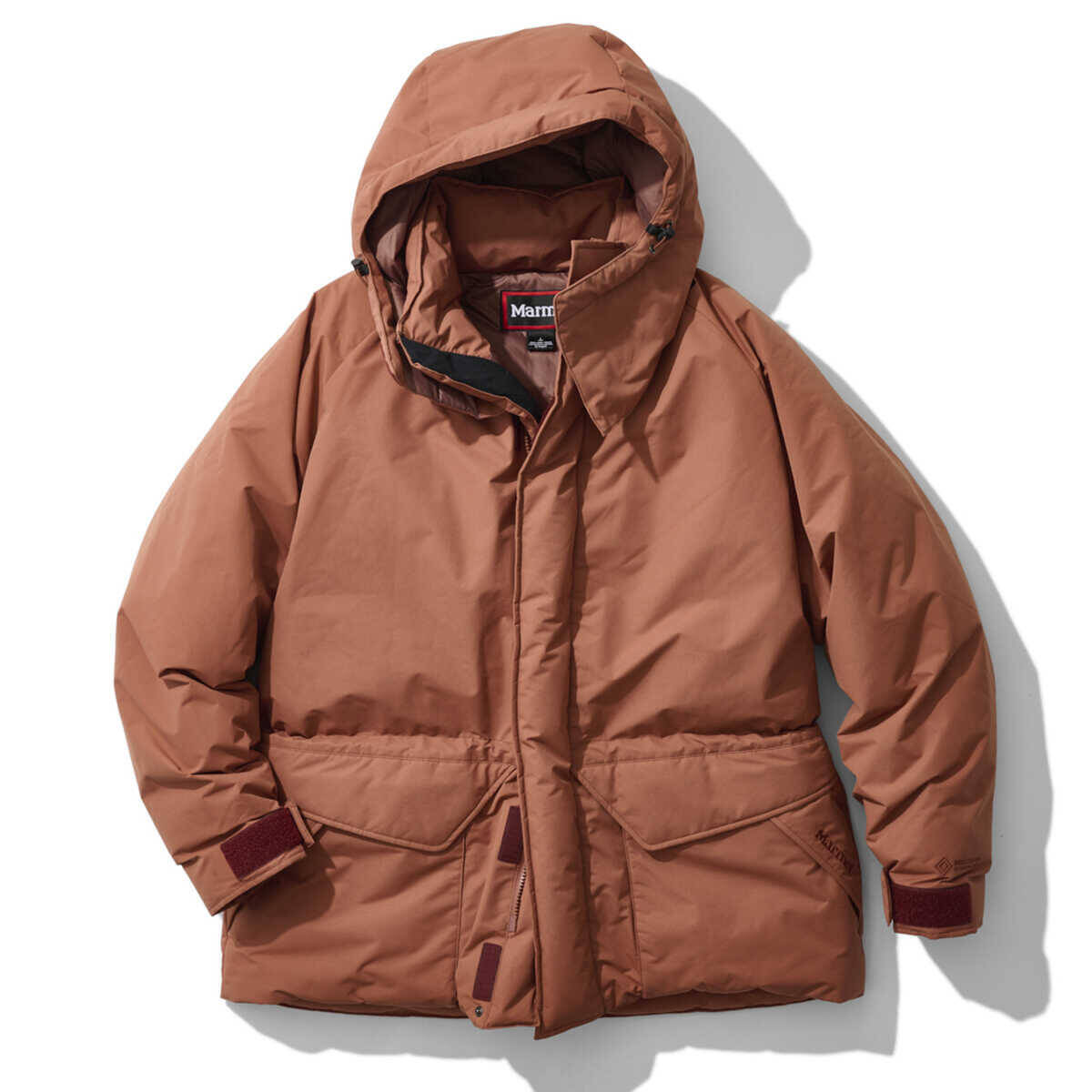 スポーティに着こなしたい人、必見！　まだ間に合う、人気のダウンジャケットの入手情報！