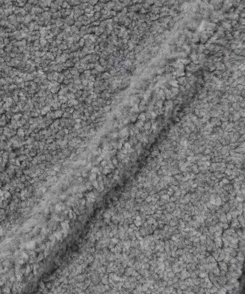 大人の貫禄とは裏腹に、ふわ軽な〈ヘルノ〉のコート！