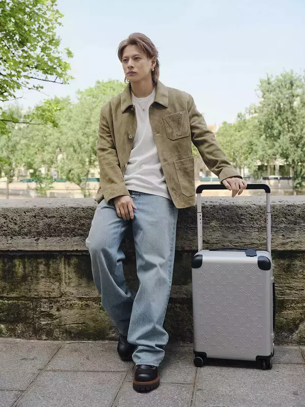 旅慣れた大人は夏をどう着る？ 平野紫耀が体現した〈ルイ・ヴィトン〉のエレガンス