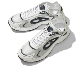 【Vol.2】この秋、スニーカのイチ押しは？ リッチなアクセントが入った格上げスニーカー！