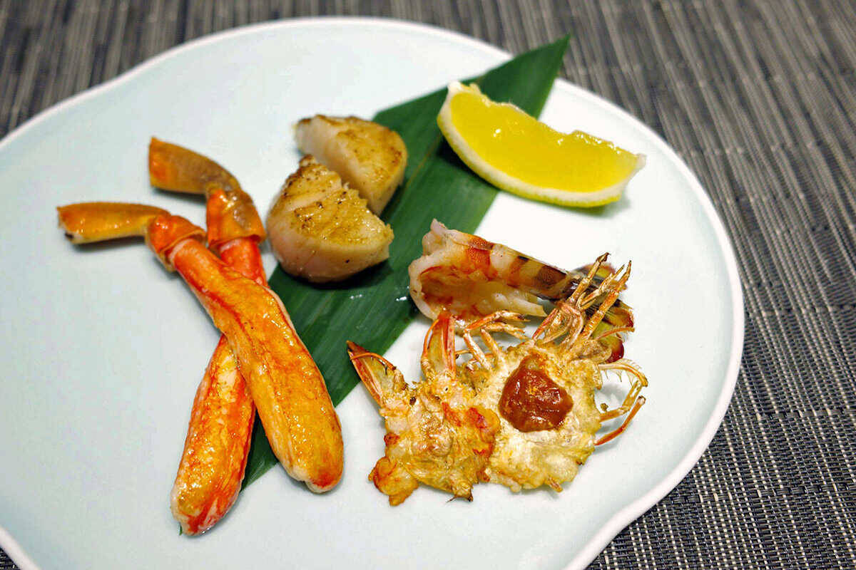 グルメジャーナリスト東龍のホテルグルメで“口福”体験！職人の絶妙な焼き加減が冴える、最高の鉄板焼に身震い！