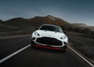 話題のクルマを品定め！物欲を刺激しまくる！　〈アストンマーティン〉DBX SとヴァンテージS