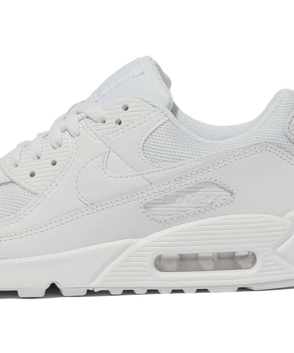 【 NIKE 好き必見！】上品大人の足元は”エアマックス 90”の、クリーンで深みがある1足に決まり！