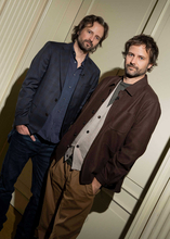 『ストレンジャー・シングス』最終章はこうして生まれた！【来日インタビュー】「僕らのDNA」ダファー兄弟が込めた80年代カルチャーへの想い