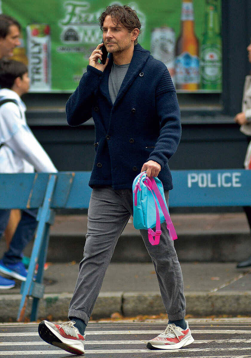 セレブのお洒落スニーカーを探せ！セレブが愛用する〈ニューバランス〉7選！