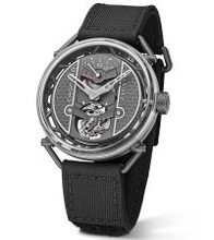 【限定19本】〈ショパール〉の新作はクルマの構造美を宿した超軽量ウォッチ！