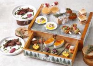 甘いだけじゃ物足りない大人へ！ ステーキが主役のアフタヌーンティー風メニューはいかが？