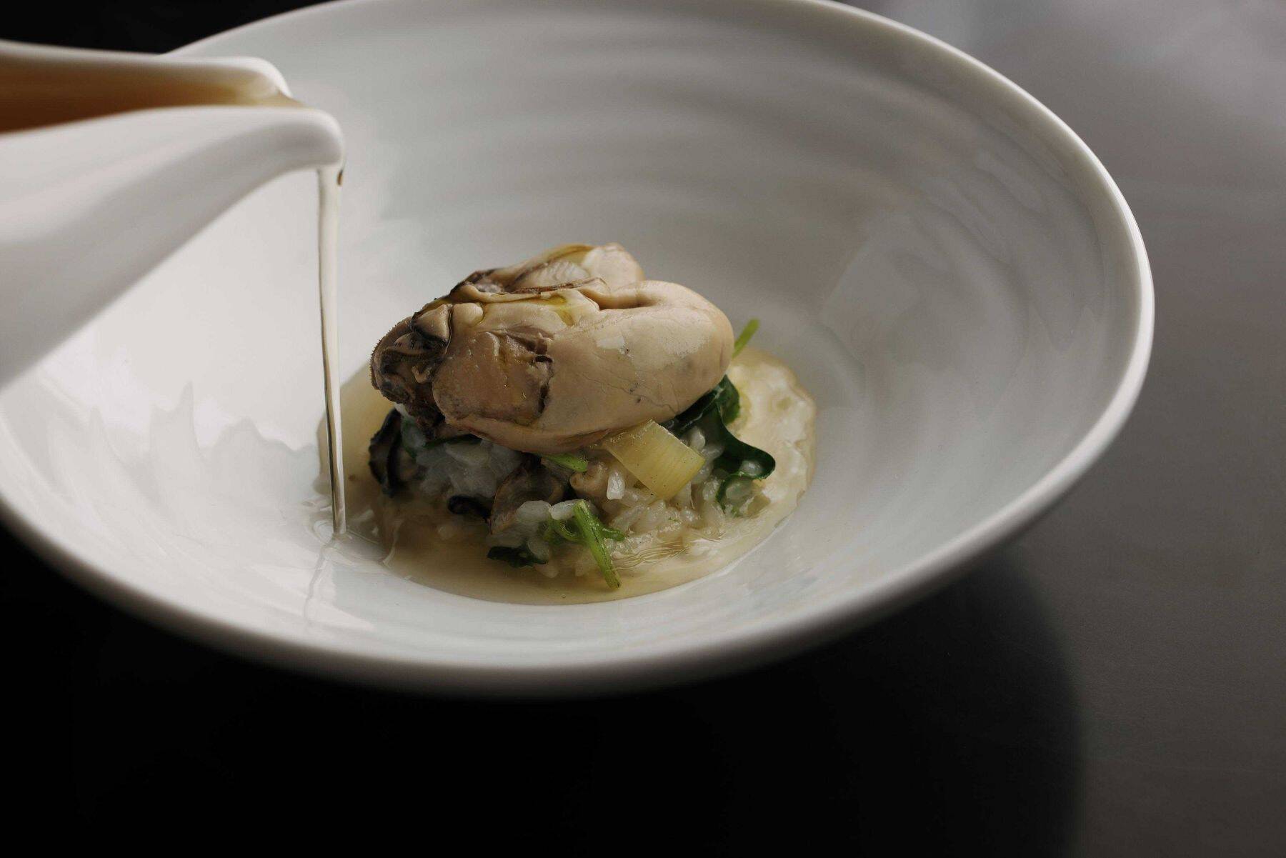 アレが食べたいからこの店へ！炭火調理が食欲をそそる、 一斉スタートのイタリアンコース！