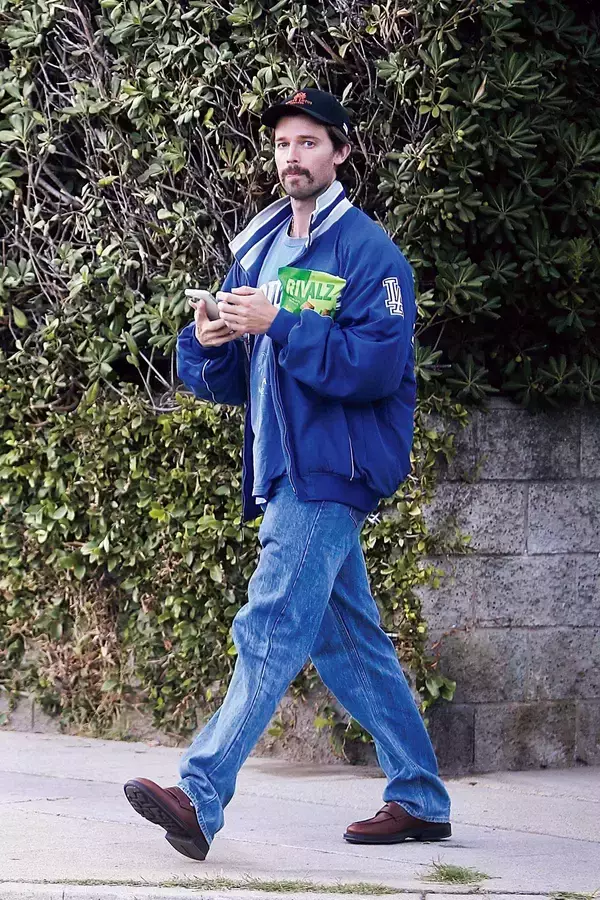 根っからの"LAローカル"は日常から青使い！