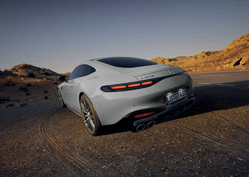 話題のクルマを品定め！F1の血統を日常使いで！　〈メルセデスAMG〉GT 43クーペ