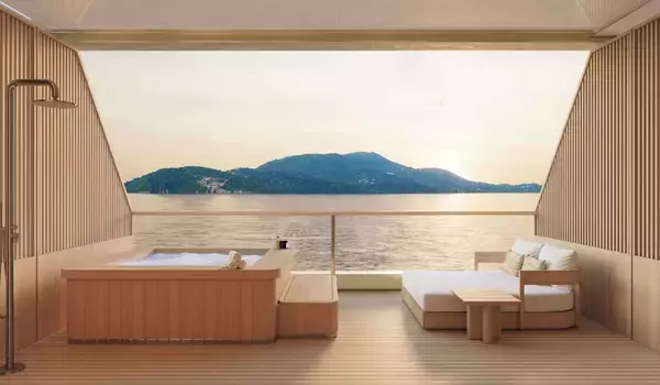 ハートに火をつけて！〈アマンガティ〉に乗船して、別世界の地中海リゾートに出発しよう！