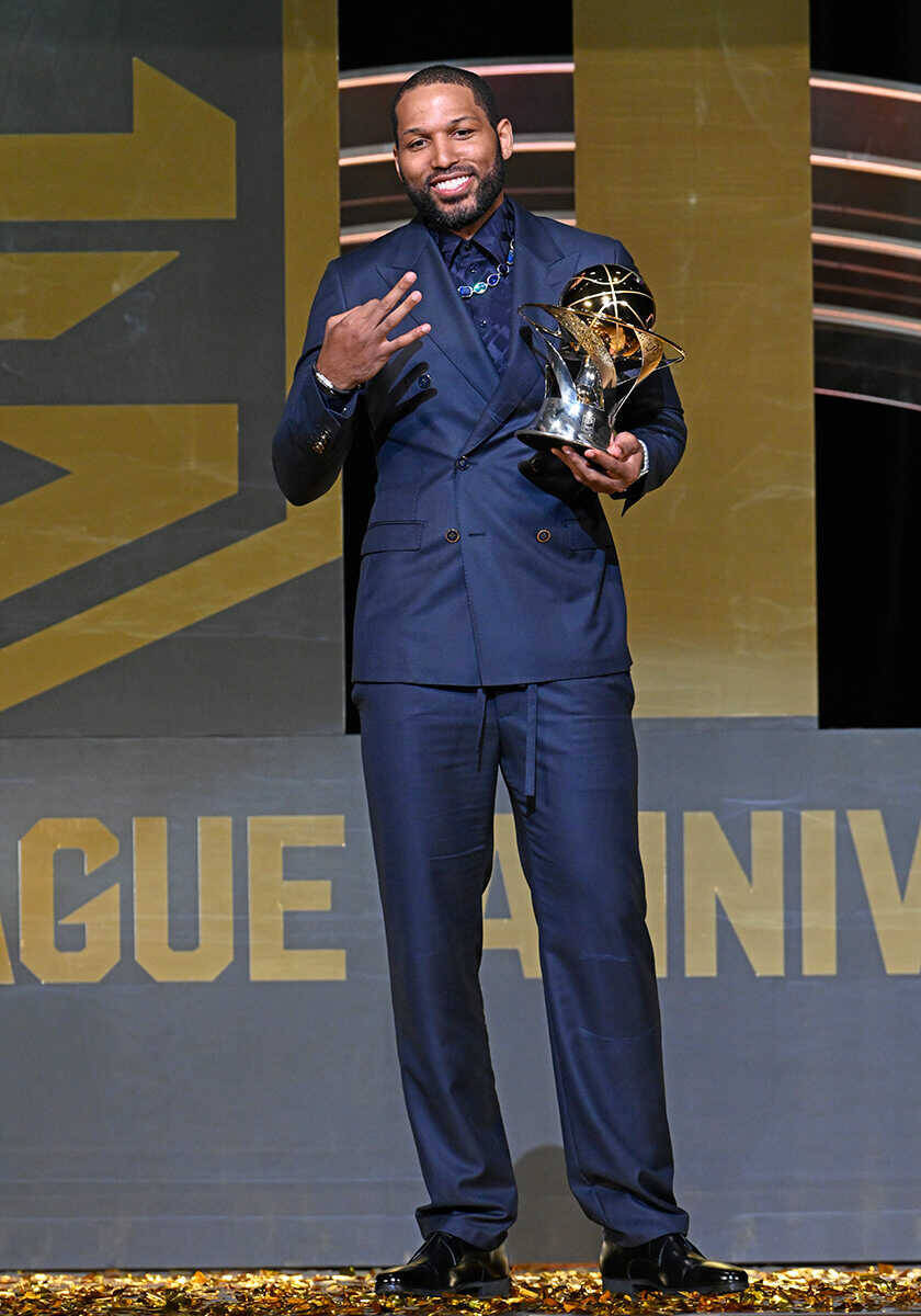 今年も『Safari』が“Bリーグアワードショー2025-26”に登場した選手たちをプロデュース！“Bリーグアワードショー2025-26”、シーズン最高の瞬間を 華やかな衣装で演出！