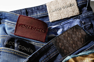 【大人の名品教科書】アメリカンデニムとひと味違うから欲しい！　デニム好きの大人が選ぶリッチなイタリアンデニムの旗印！