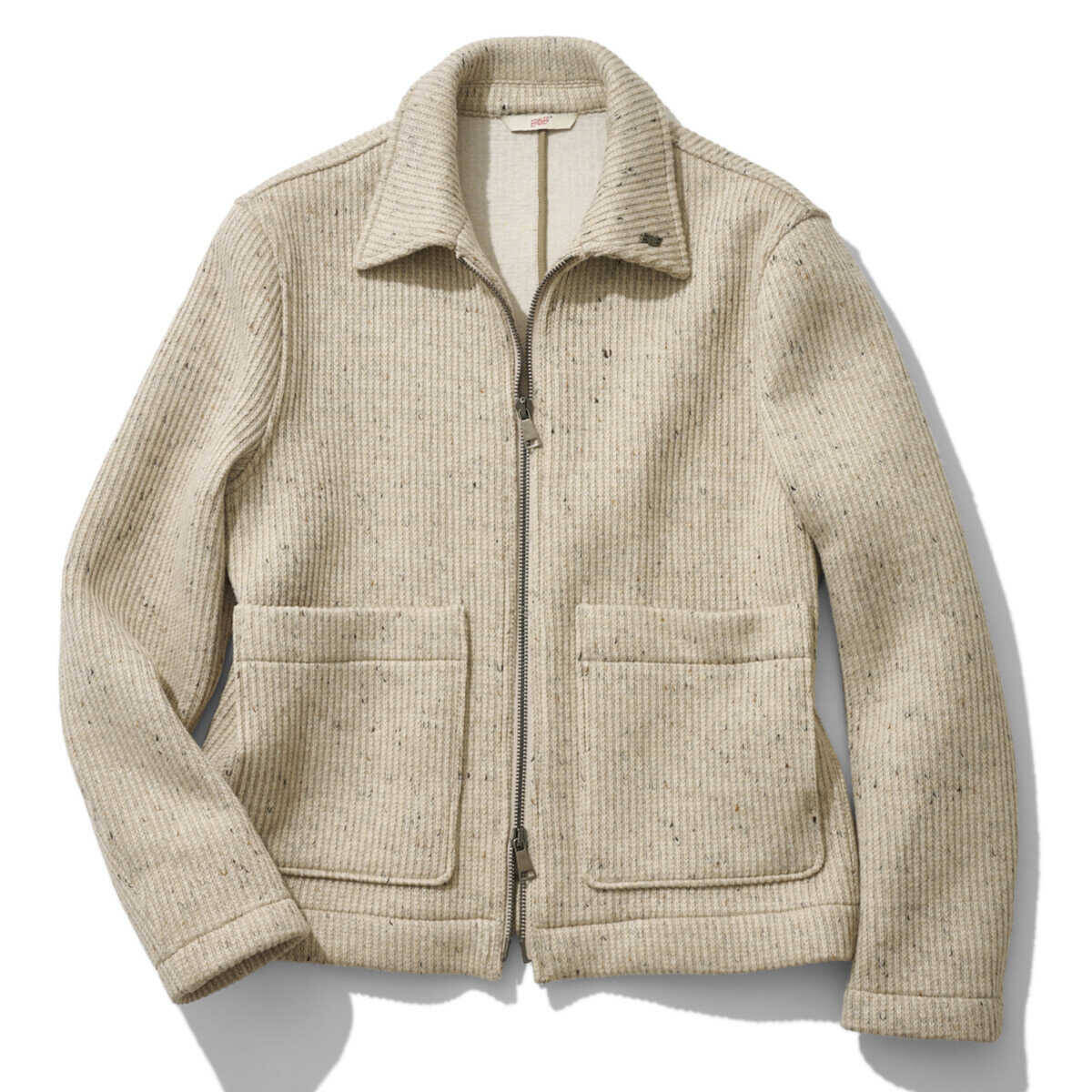 見た目も触り心地も最高！　思わず頬擦りしたくなる、フワモコなのにスッキリなニットアウター！