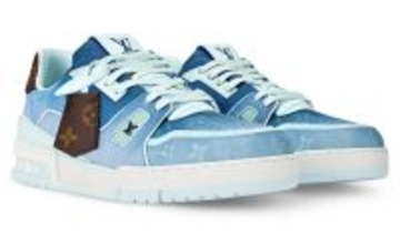 大人は最高にお洒落なスニーカー選びを！　〈ルイ・ヴィトン〉の新作スニーカーは、着こなしに大人インパクトを！