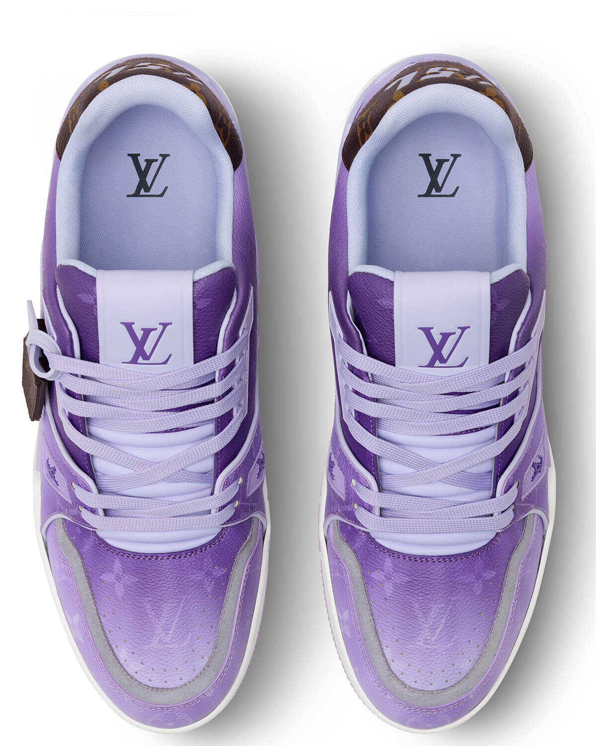 大人は最高にお洒落なスニーカー選びを！　〈ルイ・ヴィトン〉の新作スニーカーは、着こなしに大人インパクトを！