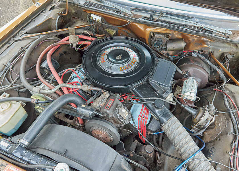 IKURA’S American Automobile’70年代セダンらしい迫力のフルサイズ！　〈1976年式〉ダッジ ロイヤル モナコ ブロアム