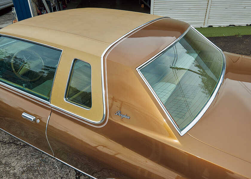 IKURA’S American Automobile’70年代セダンらしい迫力のフルサイズ！　〈1976年式〉ダッジ ロイヤル モナコ ブロアム