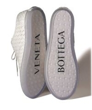 Catch the Wave！足元から西海岸を醸す〈ボッテガ・ヴェネタ〉格別な1足！