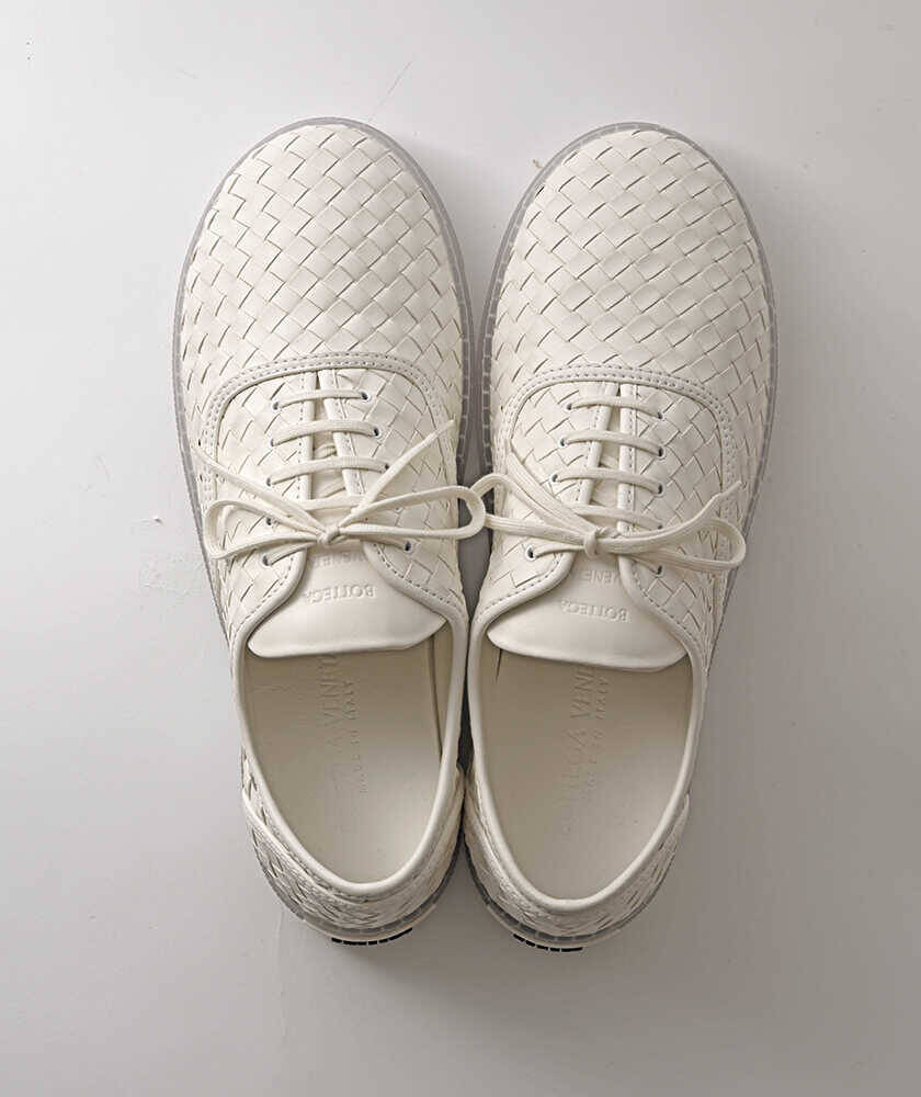 Catch the Wave！足元から西海岸を醸す〈ボッテガ・ヴェネタ〉格別な1足！