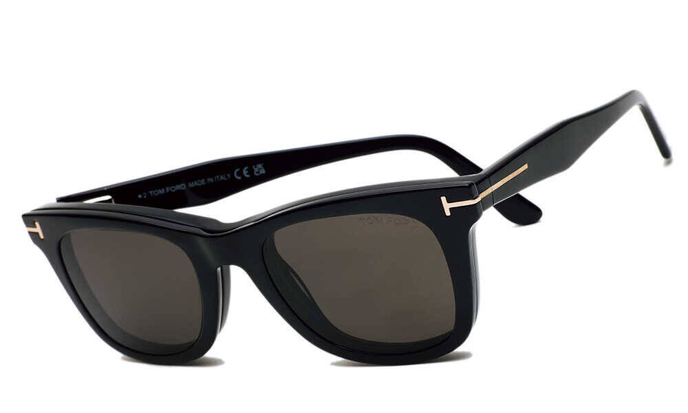 セレブのお気に入りブランドの正体！【パトリック・シュワルツェネッガー】の愛用ブランドは、〈トム フォード〉のレザーブルゾン＆サングラス！