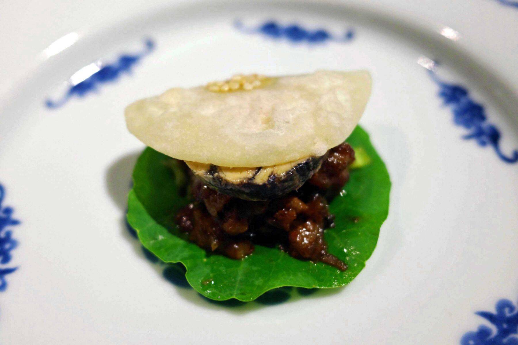 アレが食べたいからこの店へ！連続して“星”を獲得する、古典的かつ新しい四川ガストロノミー！