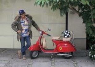 カリフォルニアのモーターサイクリスト！単なる移動手段ではない人生を彩る名作スクーター〈ベスパ〉 150 スプリント