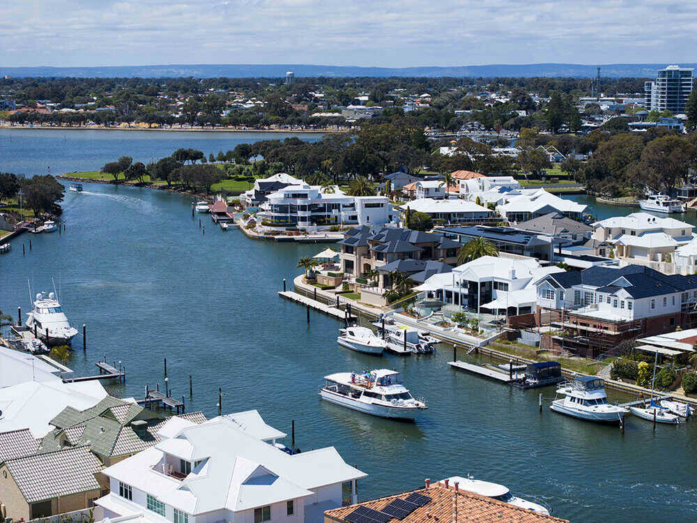 海の恵みと大地の神秘を巡る！ 西オーストラリア州の美食クルーズ＆絶景の奇岩群を満喫